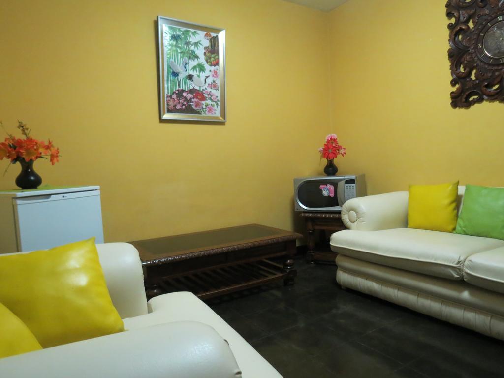 Residencial El Sol De Los Pinos Bed and Breakfast Trujillo Buitenkant foto