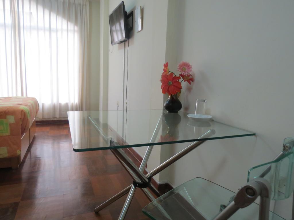 Residencial El Sol De Los Pinos Bed and Breakfast Trujillo Buitenkant foto
