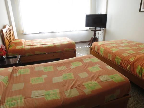 Residencial El Sol De Los Pinos Bed and Breakfast Trujillo Buitenkant foto