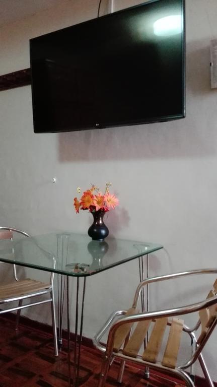 Residencial El Sol De Los Pinos Bed and Breakfast Trujillo Buitenkant foto