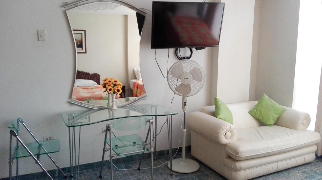 Residencial El Sol De Los Pinos Bed and Breakfast Trujillo Buitenkant foto